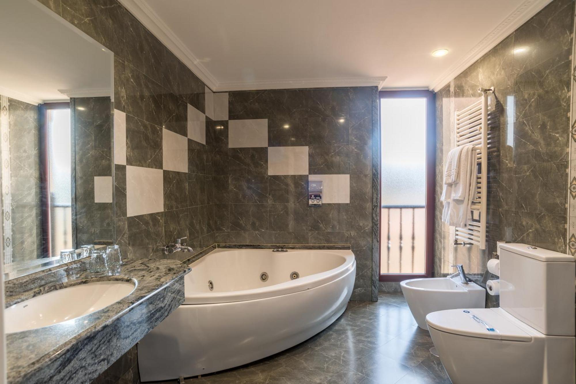 Hotel Spa Villa Pasiega Hoznayo Luaran gambar